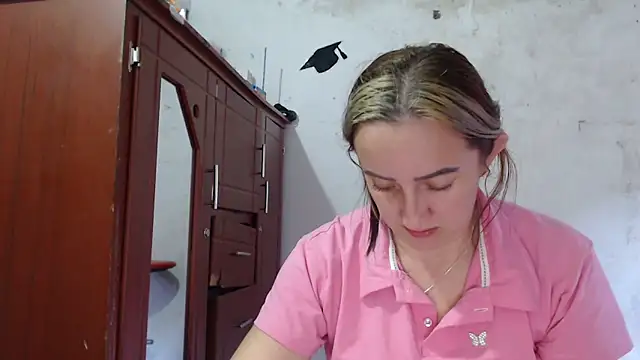 DeepAnal07 online show from April 2026 09:10:01 PM