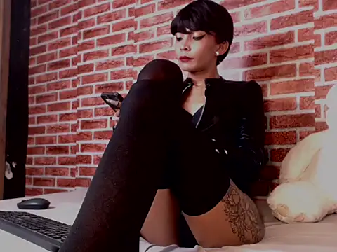 juicyCOCKeva online show from May 2026 11:46:02 AM