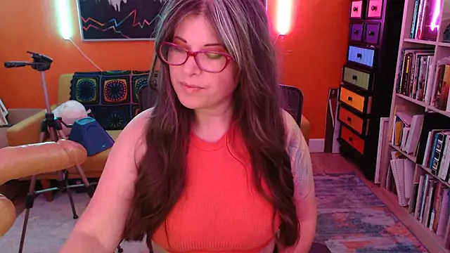 Snapshot of TheLenaAdams chatting on December 2025 09:26:02 PM TheLenaAdams online show from December 2025 09:26:02 PM