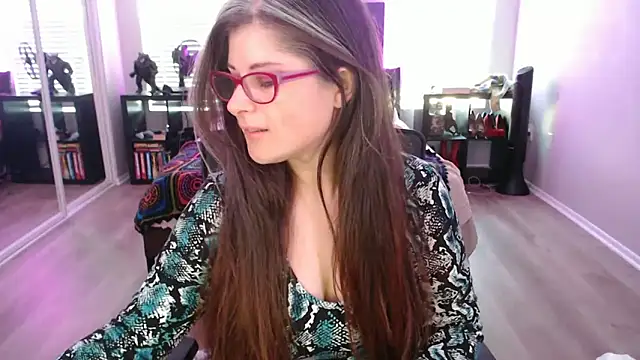 Snapshot of TheLenaAdams chatting on January 2025 05:01:01 PM TheLenaAdams online show from January 2025 05:01:01 PM