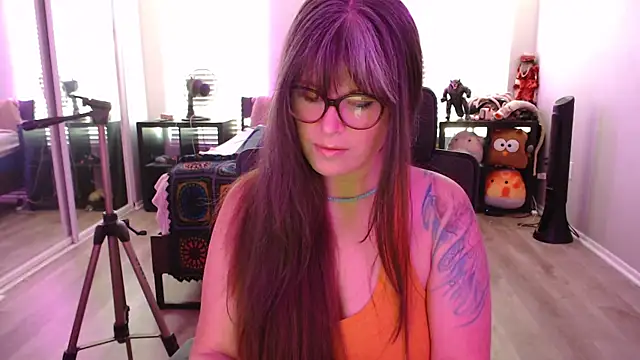 Snapshot of TheLenaAdams chatting on September 2025 03:54:01 PM TheLenaAdams online show from September 2025 03:54:01 PM