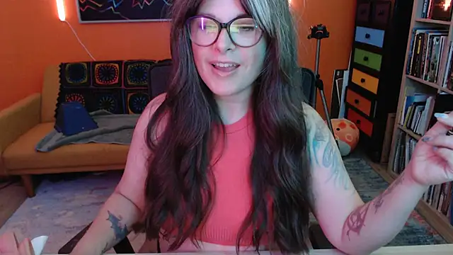 Snapshot of TheLenaAdams chatting on November 2025 07:39:01 PM TheLenaAdams online show from November 2025 07:39:01 PM