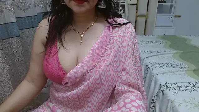 Lovelywife786 online show from November 2025 05:28:01 PM