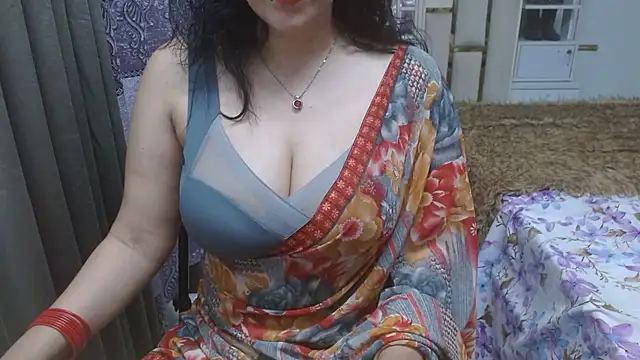 Lovelywife786 online show from February 2026 06:32:02 PM