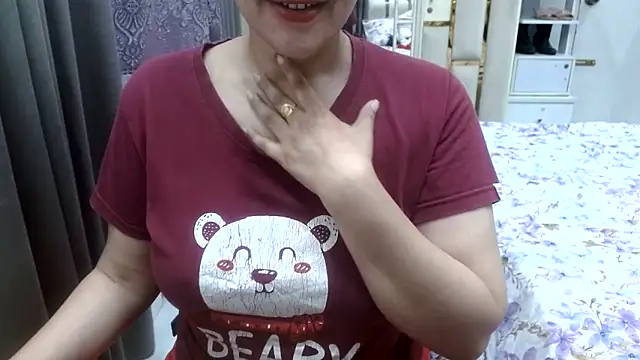 Lovelywife786 online show from May 2026 06:03:01 PM
