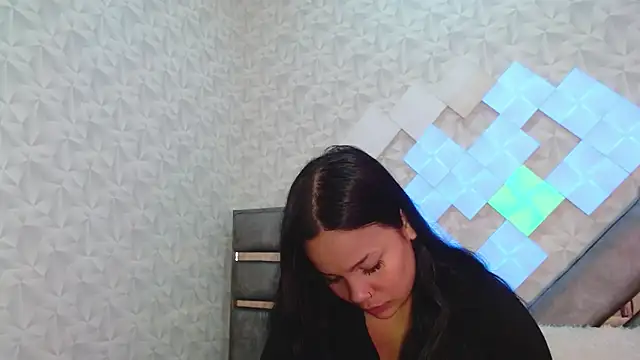 EmilyQueen3x online show from September 2025 01:28:01 PM