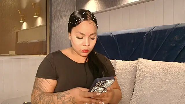 EmilyQueen3x online show from March 2026 03:02:02 PM