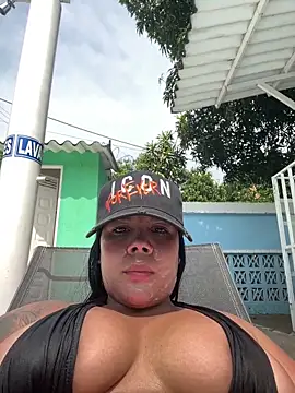 EmilyQueen3x online show from February 2026 03:11:02 PM