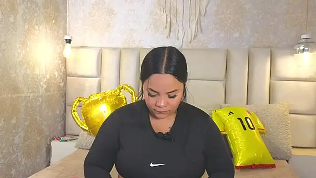 EmilyQueen3x online show from July 2026 11:32:01 AM