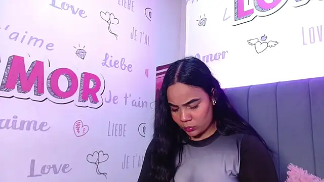 EmilyQueen3x online show from November 2025 03:55:02 PM