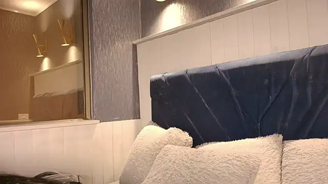 EmilyQueen3x online show from March 2026 03:03:01 PM