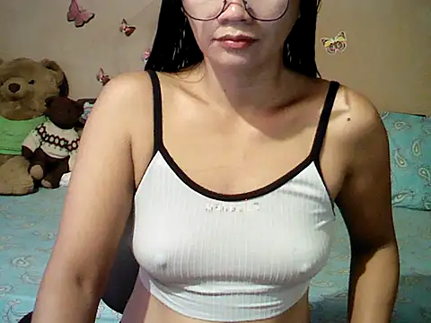 Snapshot of Mia_Rein chatting on April 2026 02:20:01 AM Mia Rein online show from April 2026 02:20:01 AM