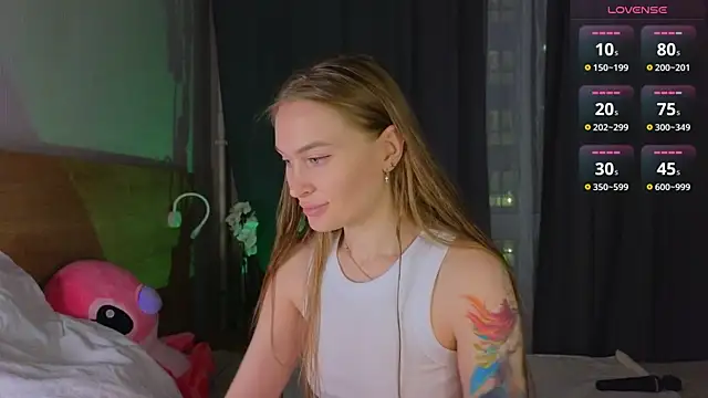 Snapshot of Russian_sexy_girl1 chatting on March 2025 03:11:01 AM Russian sexy girl1 online show from March 2025 03:11:01 AM