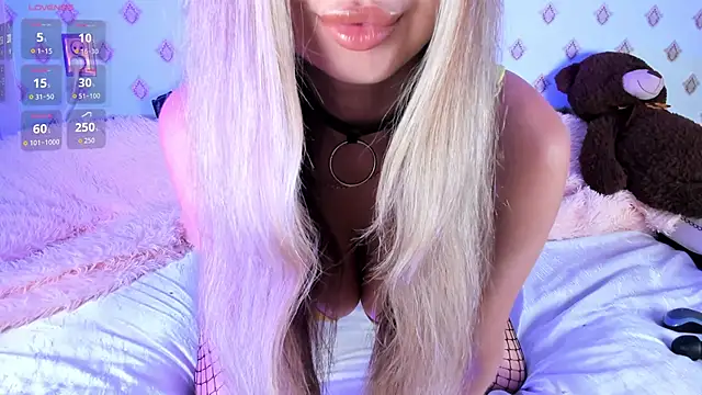 Briana Lovs online show from June 2026 04:12:02 AM