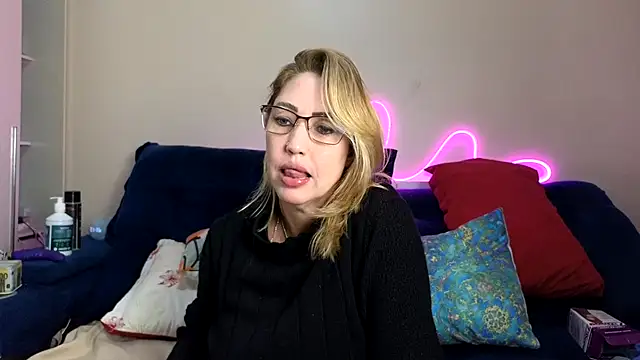 RAIRAsexy online show from July 2026 12:17:01 AM