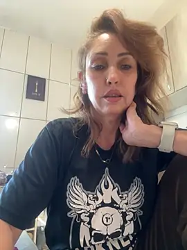 RAIRAsexy online show from November 2025 08:08:01 PM