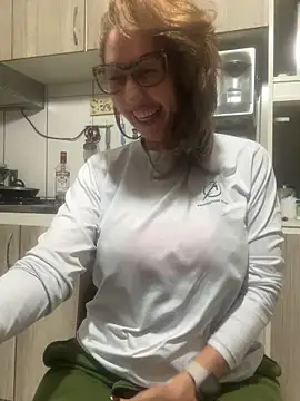 RAIRAsexy online show from November 2025 01:10:01 AM