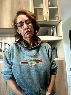 RAIRAsexy online show from November 2025 08:57:02 PM