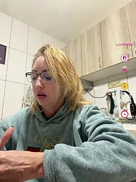 RAIRAsexy online show from July 2026 08:15:02 AM