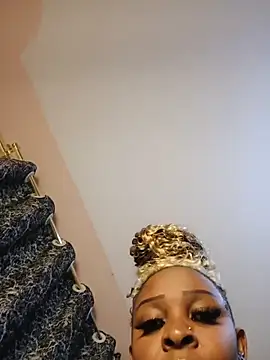 Snapshot of Cristy_Lin chatting on November 2025 03:17:02 PM Cristy Lin online show from November 2025 03:17:02 PM