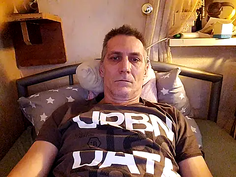 Lajostxh online show from March 2026 08:55:02 AM