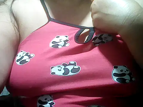 Snapshot of Sexyhorney4u chatting on July 2026 01:39:02 AM Sexyhorney4u online show from July 2026 01:39:02 AM