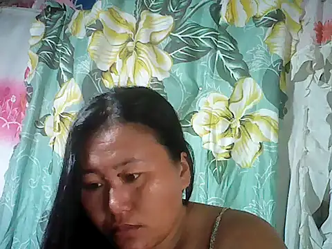Snapshot of Sexyhorney4u chatting on November 2025 03:21:02 AM Sexyhorney4u online show from November 2025 03:21:02 AM