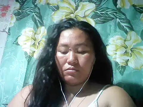 Snapshot of Sexyhorney4u chatting on February 2025 11:39:02 PM Sexyhorney4u online show from February 2025 11:39:02 PM