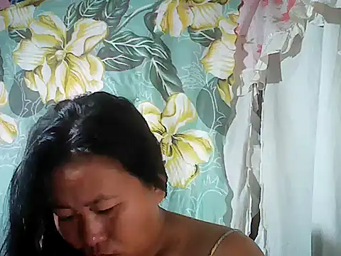 Snapshot of Sexyhorney4u chatting on November 2025 10:02:02 PM Sexyhorney4u online show from November 2025 10:02:02 PM