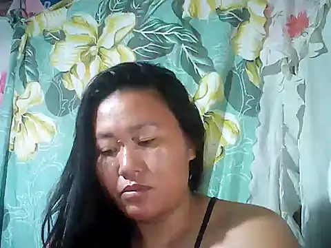 Snapshot of Sexyhorney4u chatting on November 2025 05:35:02 PM Sexyhorney4u online show from November 2025 05:35:02 PM