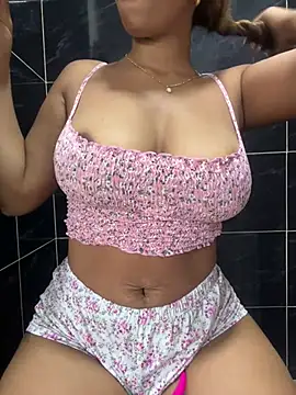 Snapshot of belaa_1 chatting on March 2025 10:19:02 PM belaa 1 online show from March 2025 10:19:02 PM