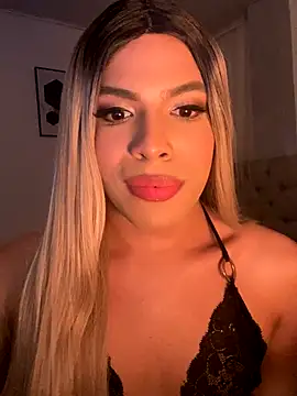 Snapshot of Valery__mt chatting on November 2025 07:39:01 PM Valery mt online show from November 2025 07:39:01 PM