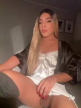 Snapshot of Valery__mt chatting on January 2025 05:44:02 PM Valery mt online show from January 2025 05:44:02 PM