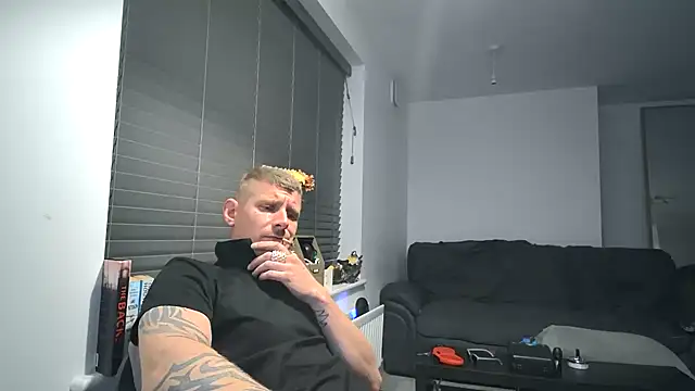 iamsex6969 online show from October 2025 06:20:01 PM