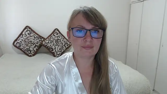 MargotLot online show from June 2026 02:15:01 PM