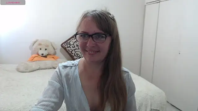 MargotLot online show from April 2026 12:31:01 PM