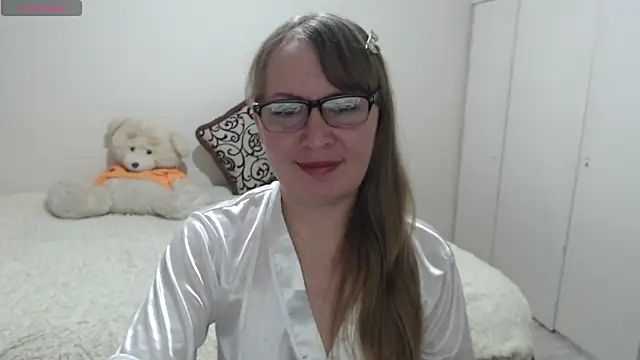 MargotLot online show from January 2026 12:01:01 PM