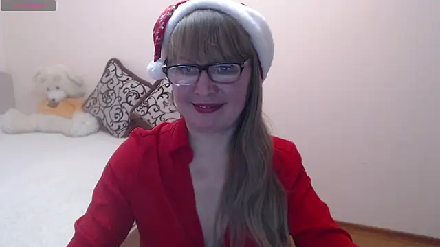 Snapshot of MargotLot chatting on December 2024 11:34:02 AM MargotLot online show from December 2024 11:34:02 AM