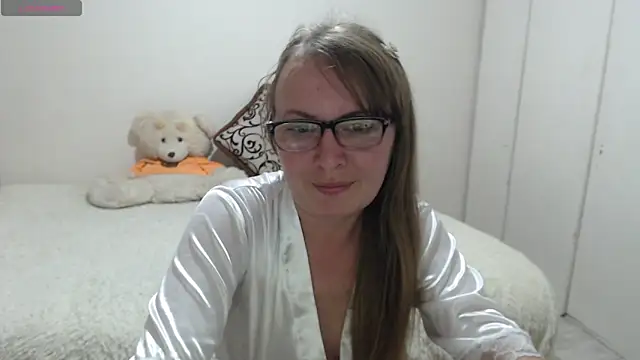 MargotLot online show from April 2026 02:02:01 PM