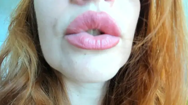 Snapshot of Maya_Mojo chatting on March 2026 08:10:01 AM Maya Mojo online show from March 2026 08:10:01 AM