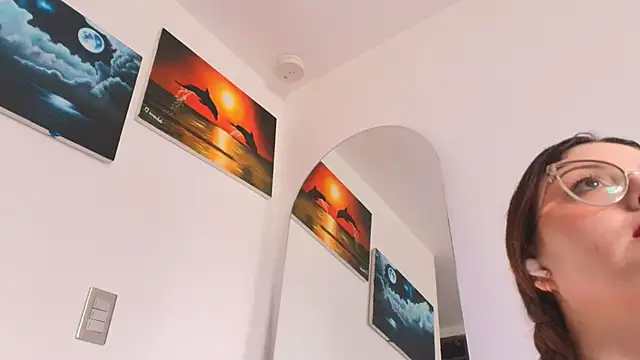 Pleasure Vibes23 online show from October 2025 03:47:02 PM
