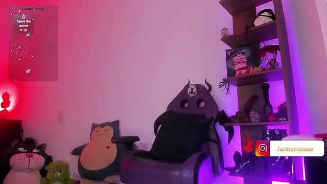 EmmaRusso online show from April 2026 07:37:01 PM