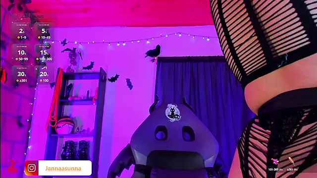 Snapshot of EmmaRusso chatting on September 2025 11:27:02 PM EmmaRusso online show from September 2025 11:27:02 PM