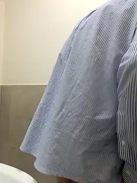 Snapshot of DaddyCumBumZA chatting on December 2024 12:33:01 PM DaddyCumBumZA online show from December 2024 12:33:01 PM