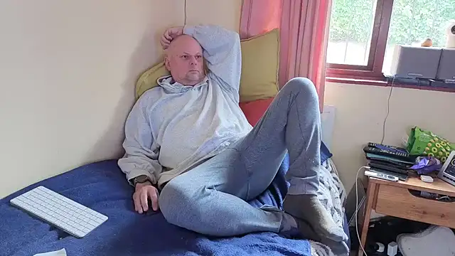 DaddyCumBumZA online show from June 2026 12:32:02 PM