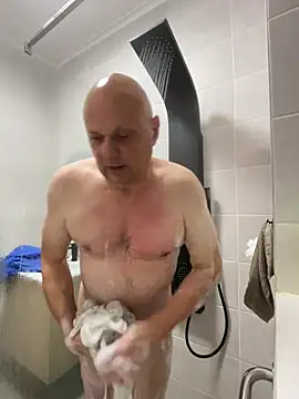 Snapshot of DaddyCumBumZA chatting on December 2024 06:27:02 PM DaddyCumBumZA online show from December 2024 06:27:02 PM