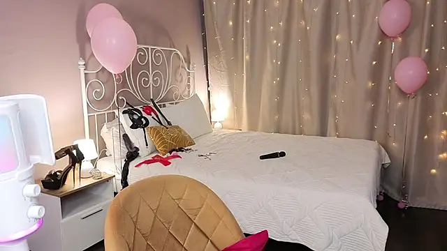 Aleksa Foxy online show from April 2026 12:12:01 AM