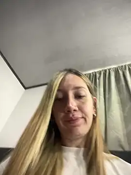 horny  molly  online show from March 2026 07:40:01 PM