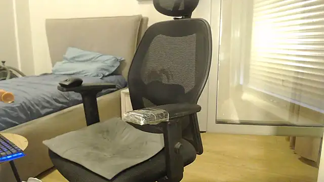 damarossa87 online show from February 2026 11:22:02 AM