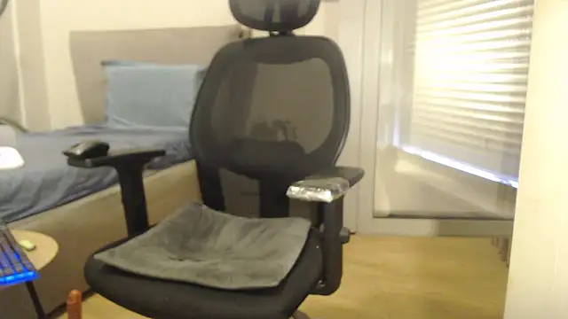 damarossa87 online show from April 2026 02:01:01 PM